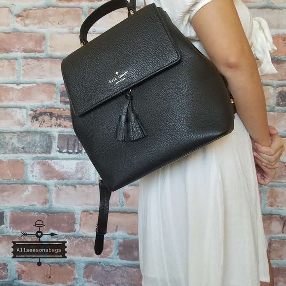 Kate spade medium Hayes flap backpack black bag - Picture 2 of 8
